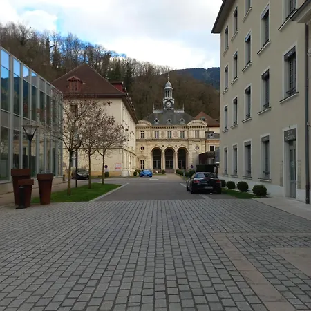 Lejlighed Village